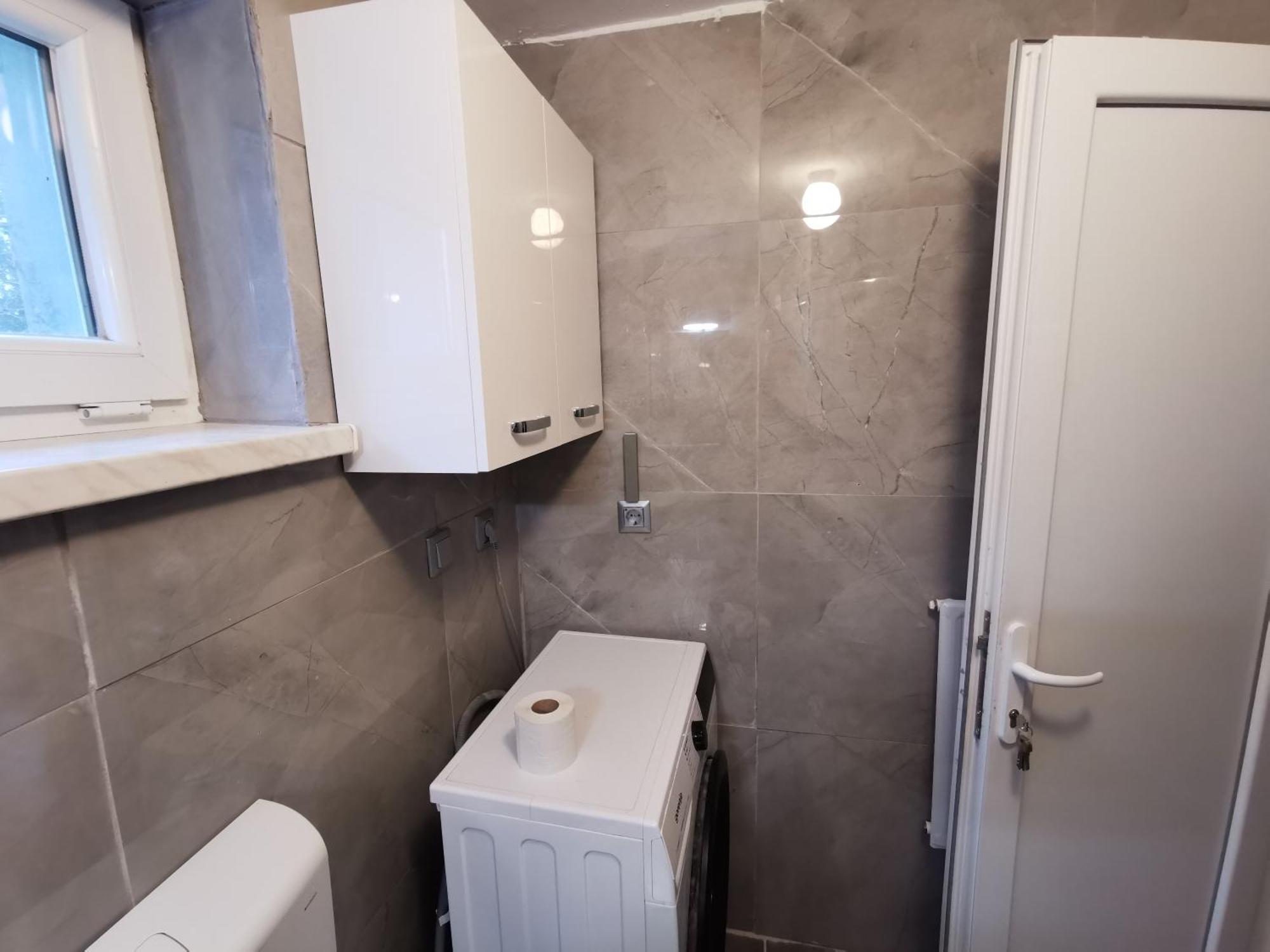 Small House In Целе Экстерьер фото